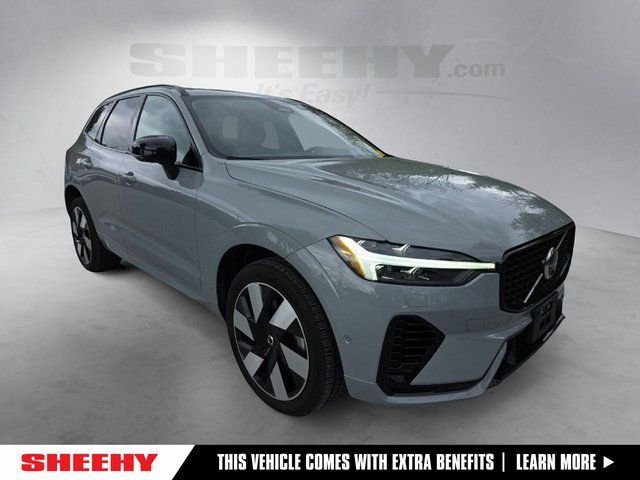 2024 Volvo XC60 T8 Plus Dark Theme AWD's photo