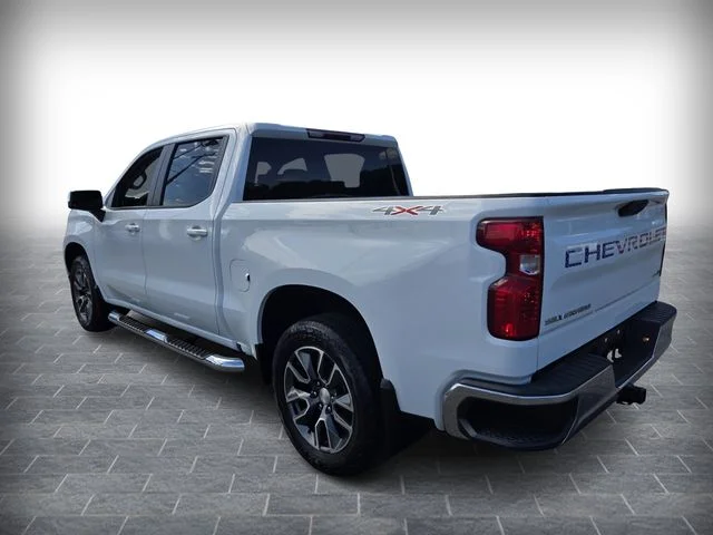 Used 2022 White Chevrolet LT image 6