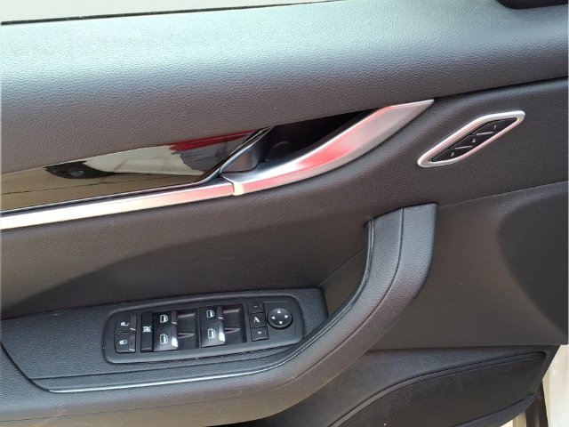 Used 2023 White Maserati Modena image 15