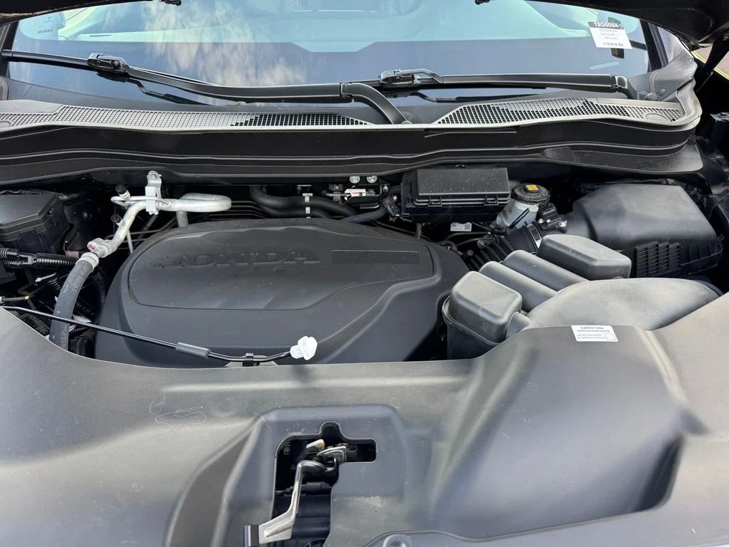 Used 2023  Honda RTL image 18