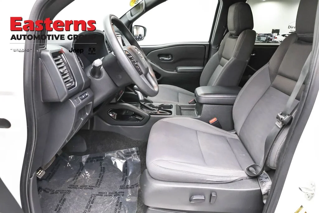 Used 2023 White Nissan SV image 14