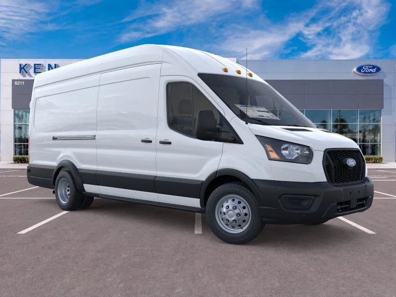 New 2026 Oxford White Ford Base image 7