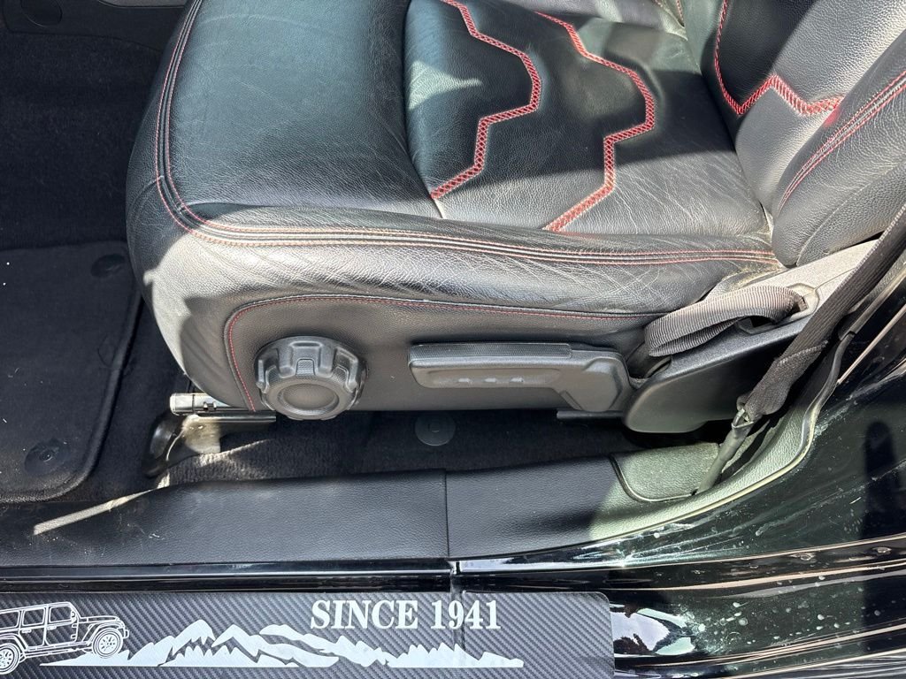 Certified Used 2022 Black Jeep Unlimited Sport S image 27