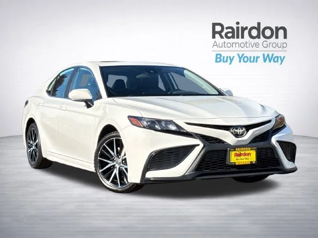 Used 2022 White Toyota SE image 1