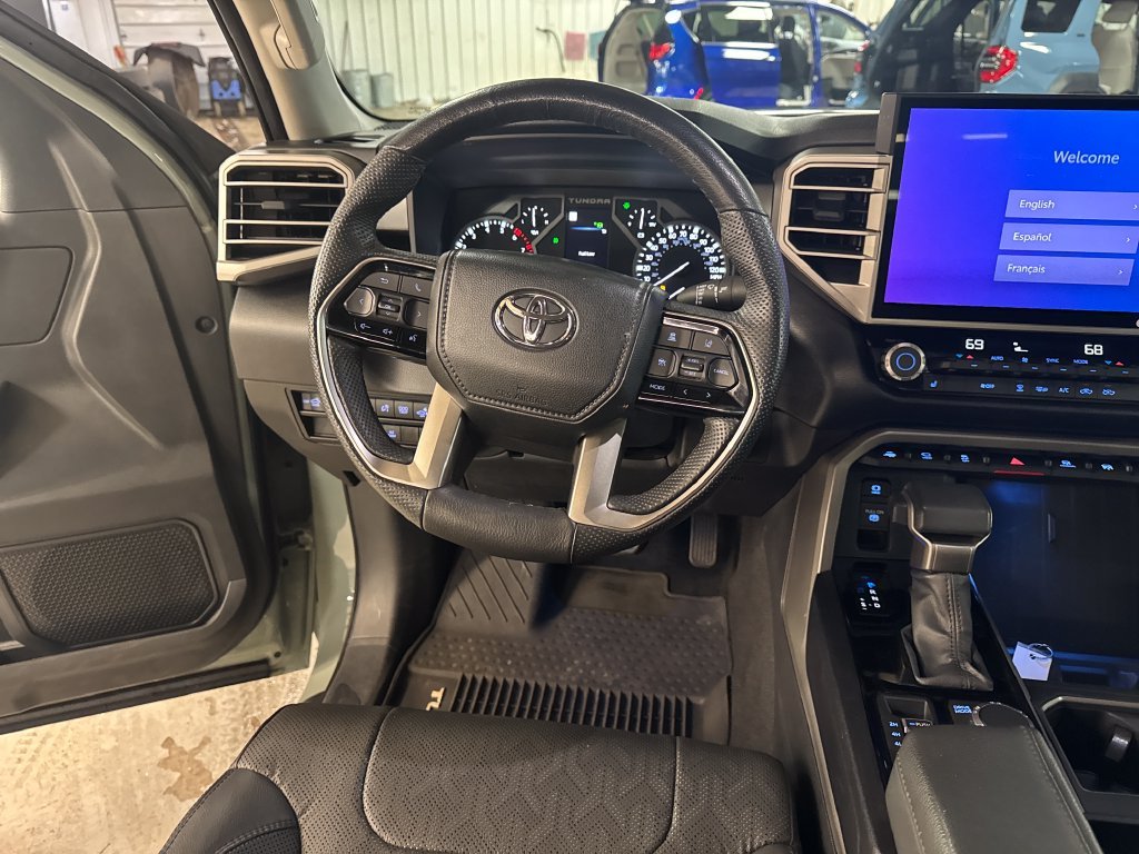 Used 2024  Toyota SR5 image 16