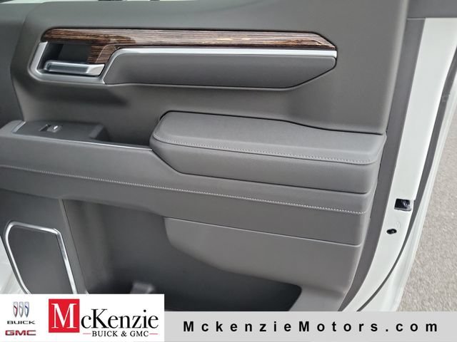 New 2026 Sterling Metallic GMC Elevation image 27