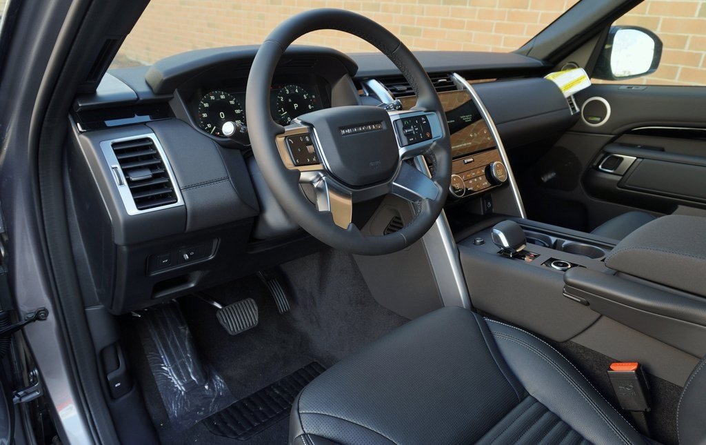 2025 LAND ROVER DISCOVERY - Image 12