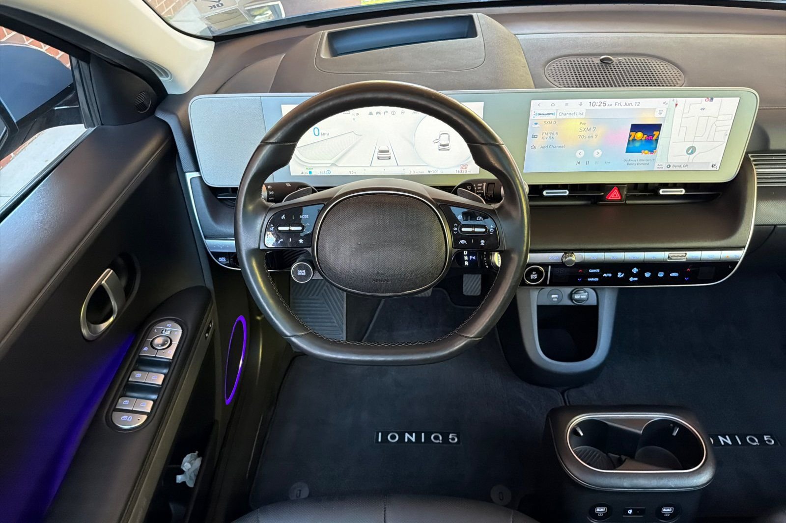 Used 2024 Green Hyundai Limited image 19