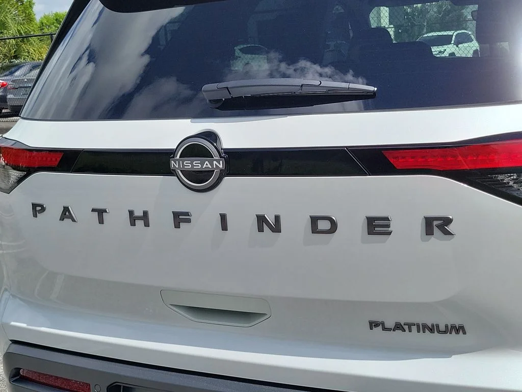 New 2026 White Nissan Platinum image 9