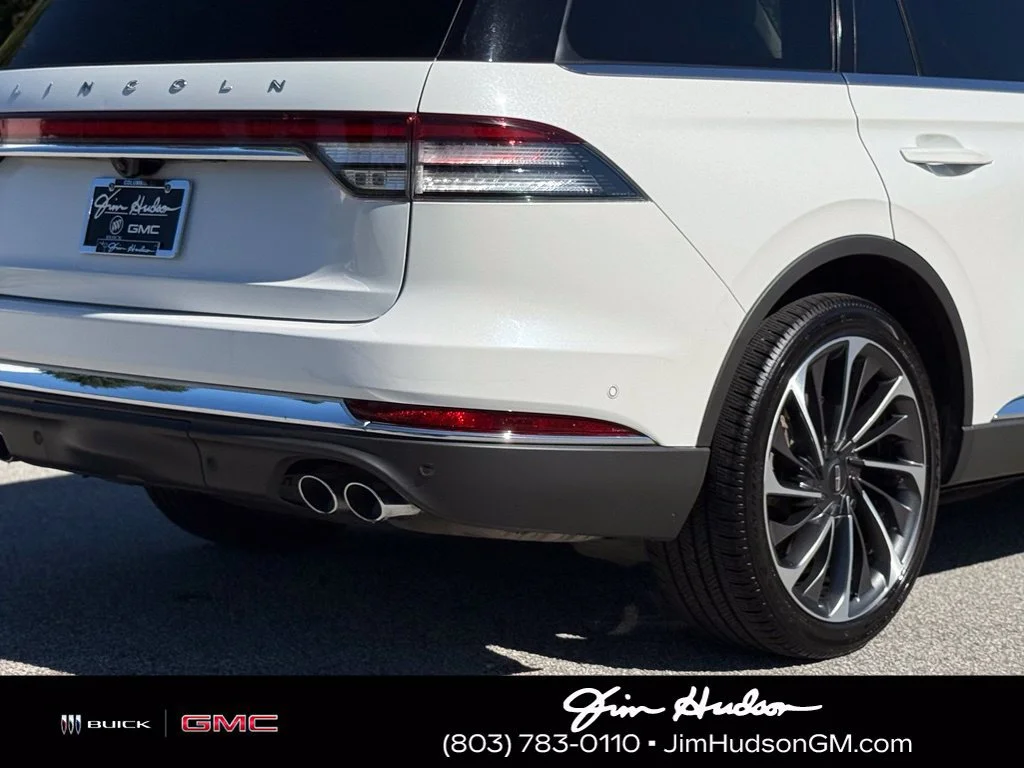 Used 2020 White Lincoln Reserve image 17