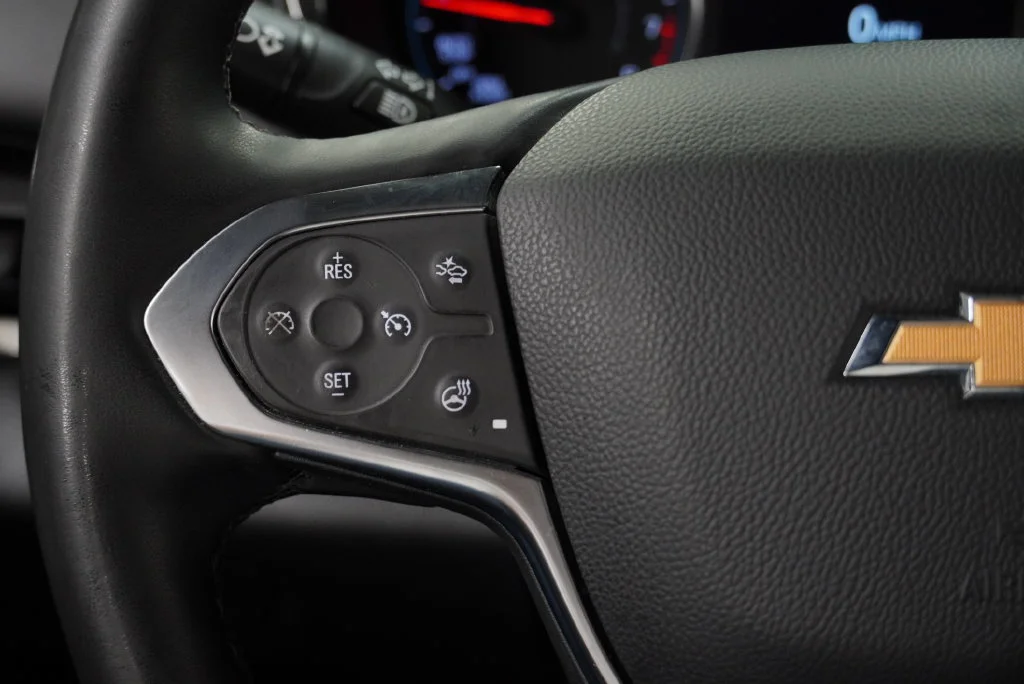 Used 2023 MOSAIC BLACK METALLIC Chevrolet LT Leather image 31