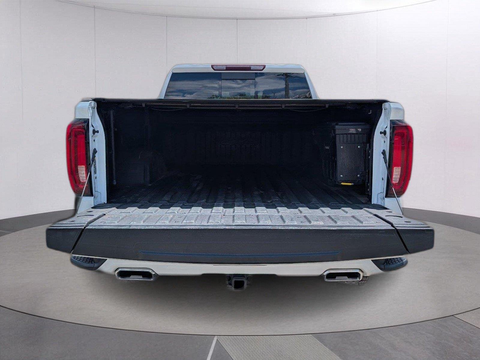 Used 2024 Summit White GMC AT4 image 5