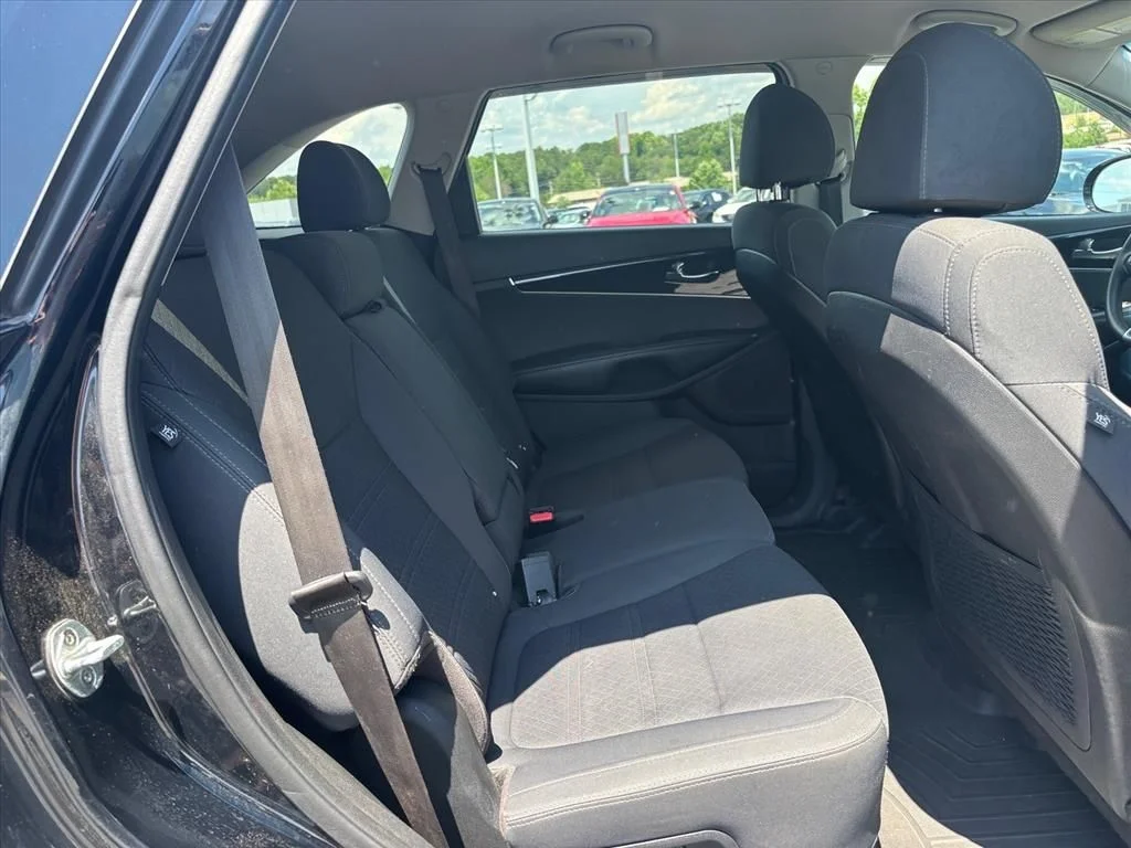 Used 2018 Black Kia LX image 14