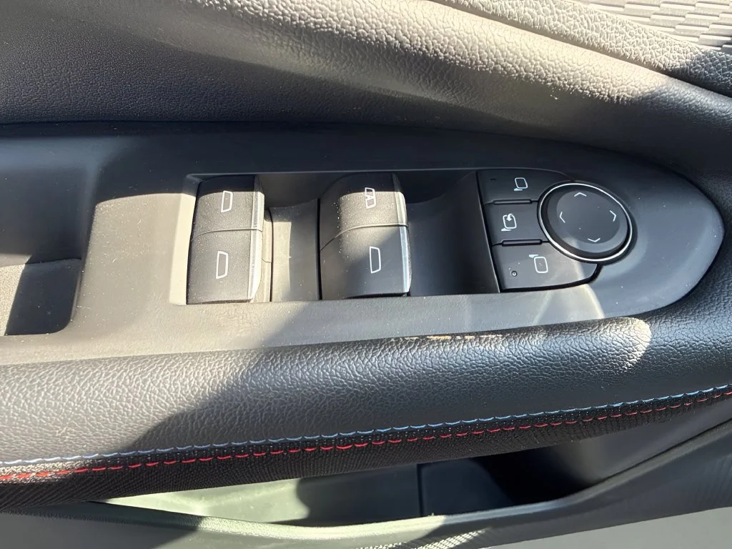 Used 2024 Summit White Chevrolet RS image 27
