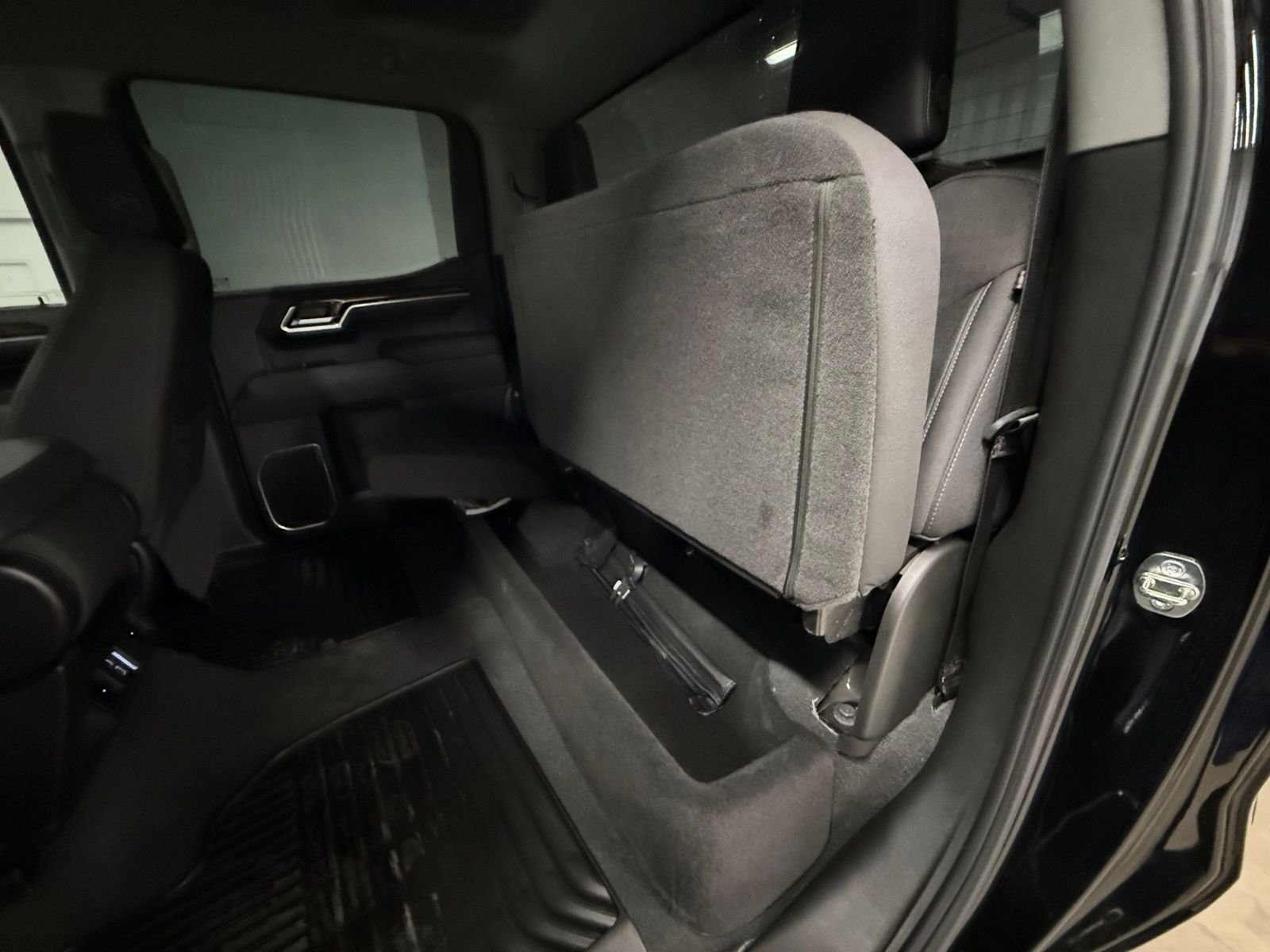 Used 2024 Black GMC Elevation image 22