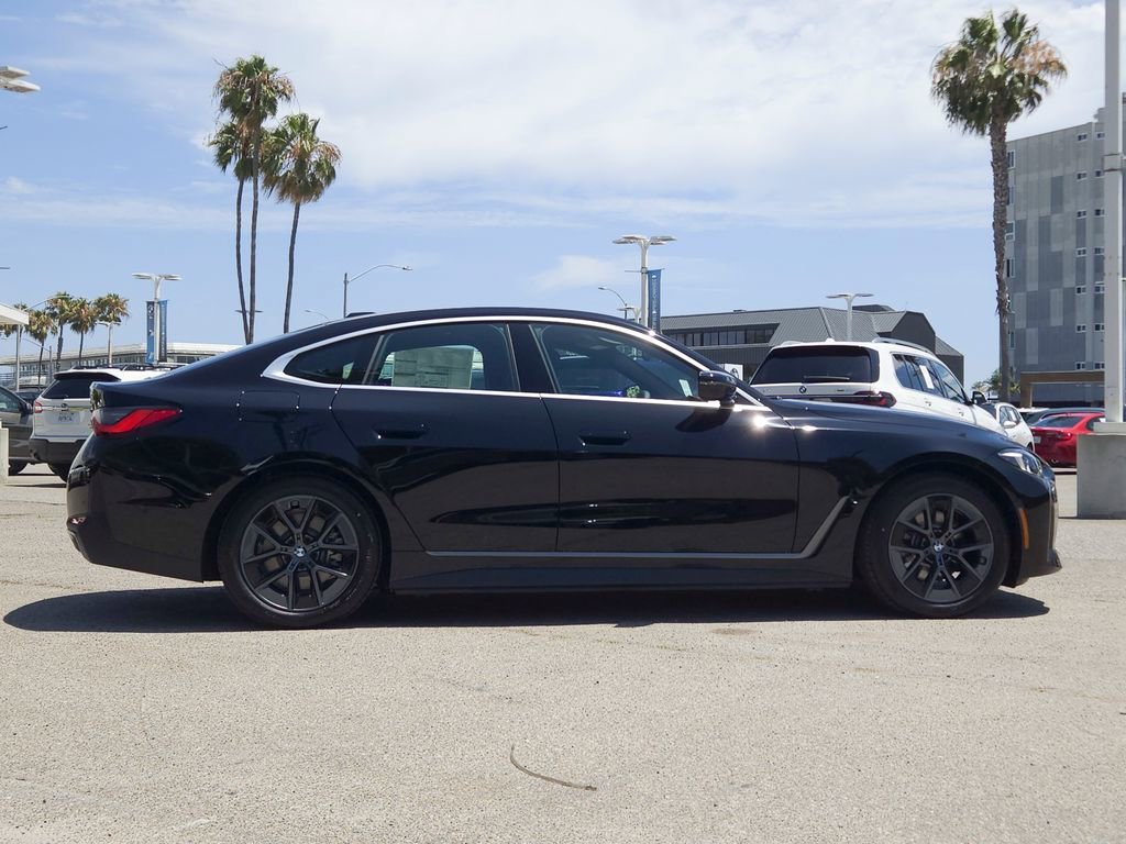 New 2026 Jet Black BMW eDrive40 image 4