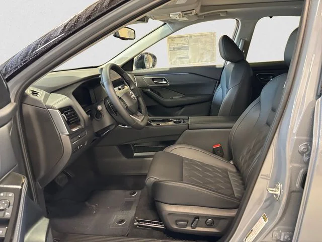 New 2026 Gray Nissan Platinum image 10