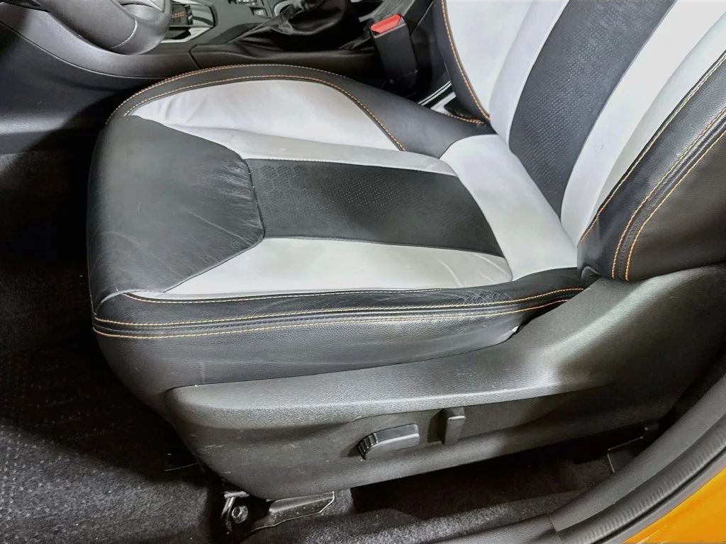 Used 2018 Orange Subaru 2.0i Limited image 23