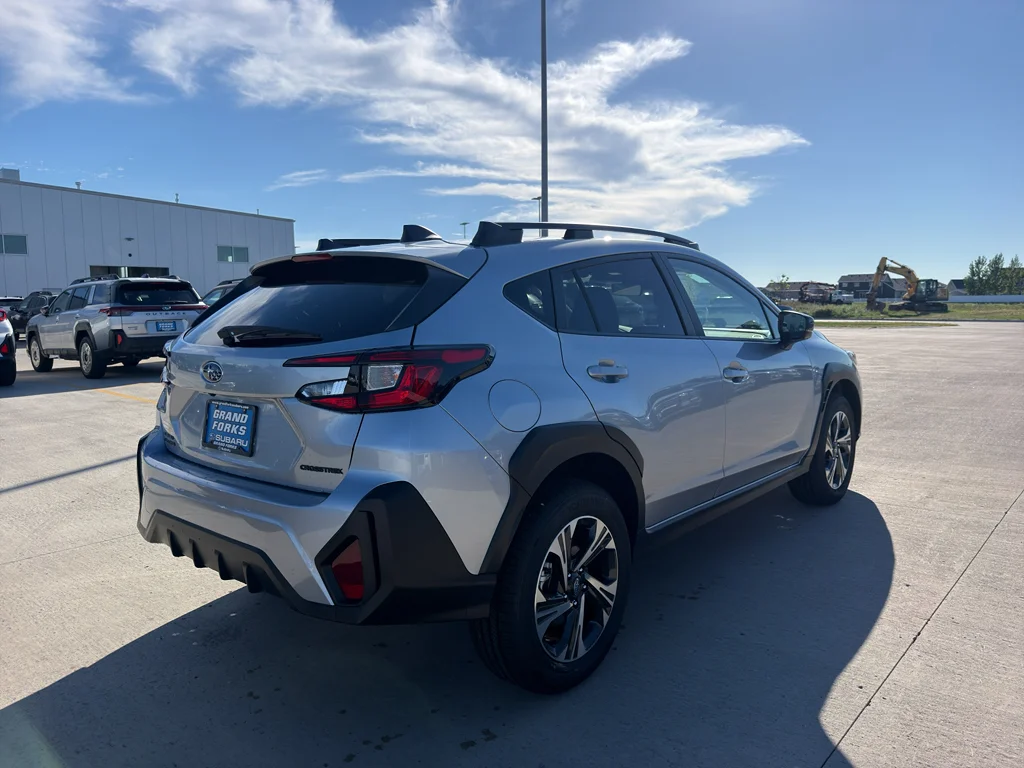 New 2026 ICE SILVER METALLIC Subaru Premium image 5