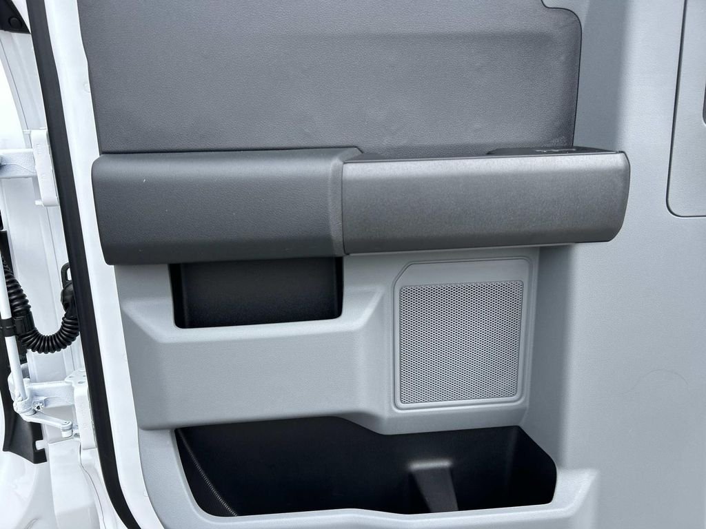 New 2026 Oxford White Ford F-250® XL image 17