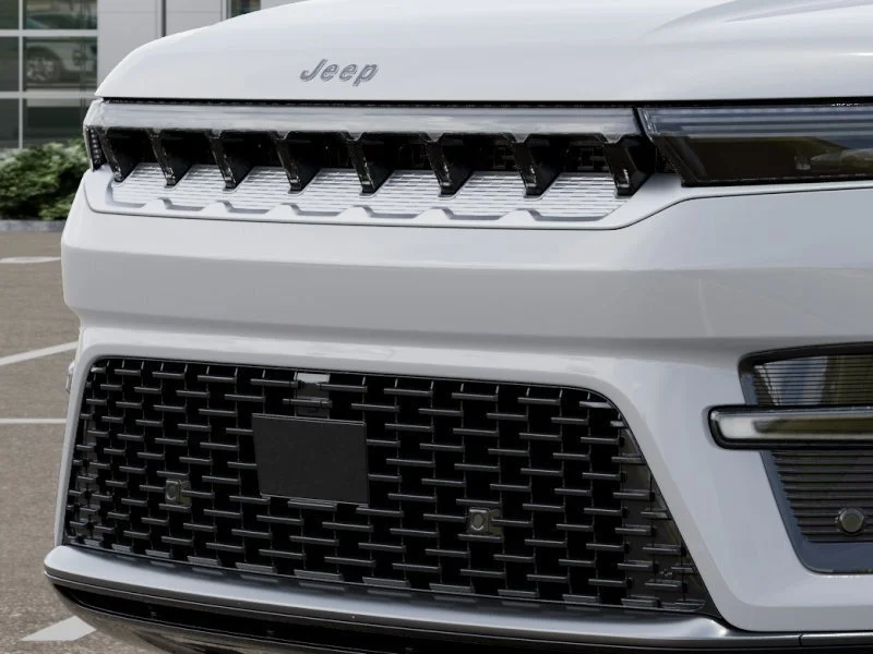 New 2026 Bright White Clear-Coat Exterior Paint Jeep  image 13