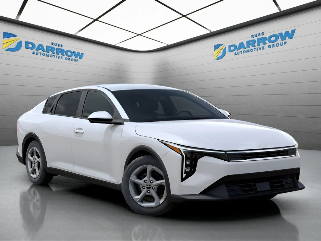 Used 2025 White Kia LXS image 7