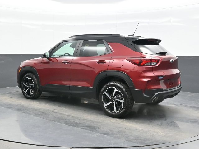 Used 2023 Red Chevrolet RS image 3