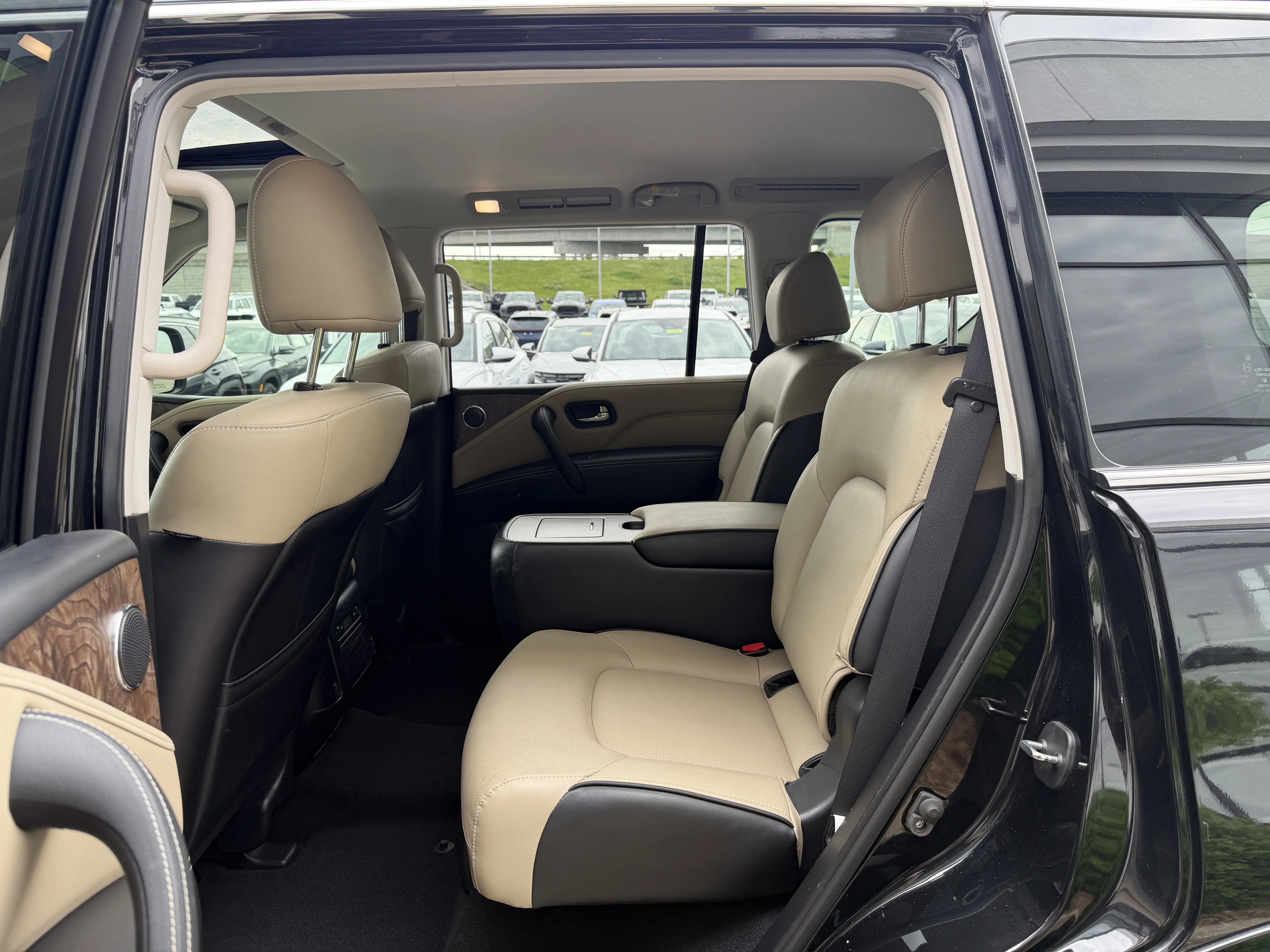 Used 2021 Mineral Black INFINITI Premium Select image 30