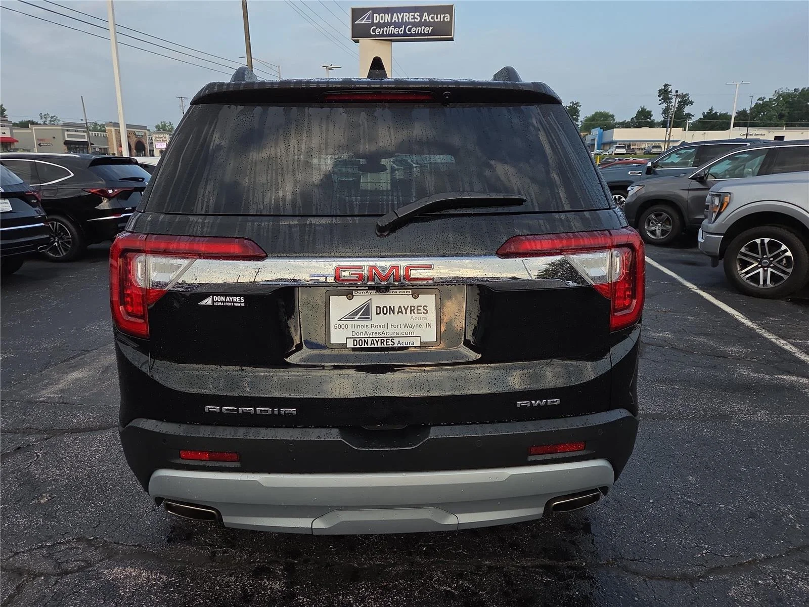 Used 2023 Ebony Twilight Metallic GMC SLE image 28
