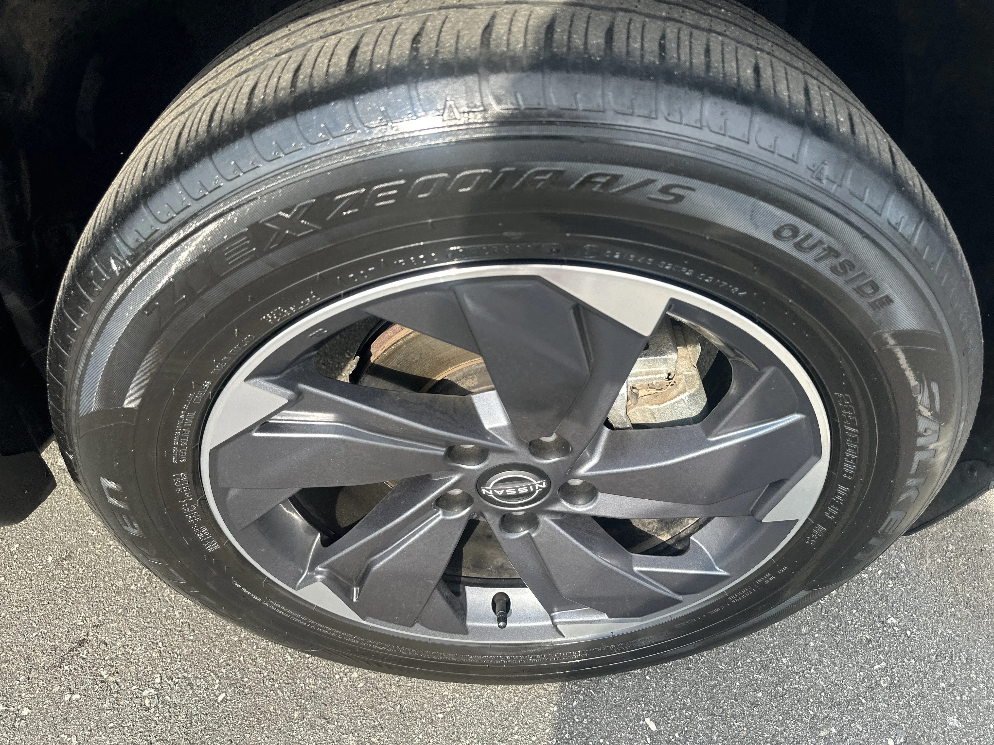 Used 2025 Gun Metallic Nissan SV image 32