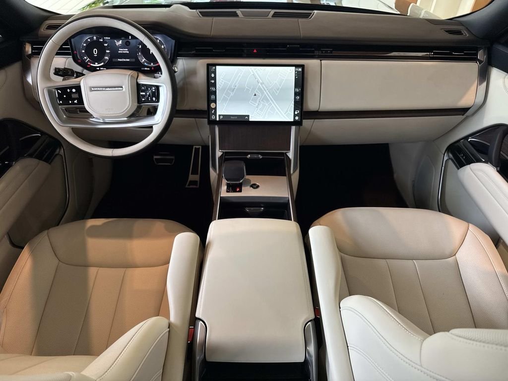 New 2026 Constellation Blue Ultra Metallic Gloss LAND ROVER SE LWB 7-Seats / V8 image 9