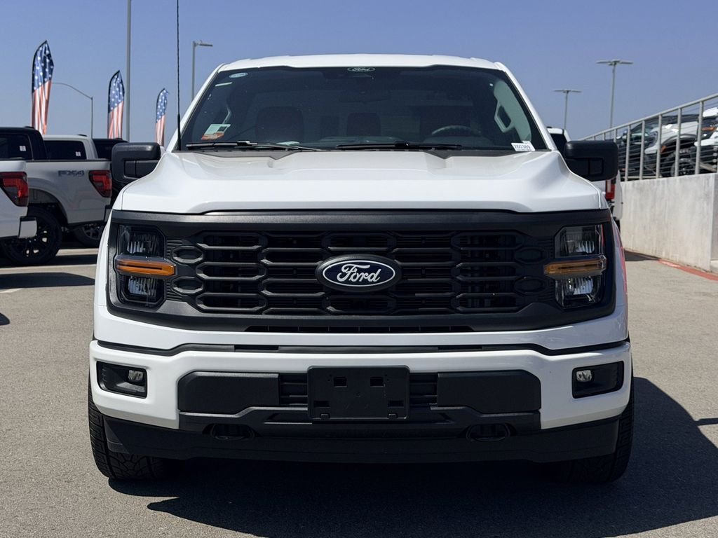 New 2026 Oxford White Ford XL image 2