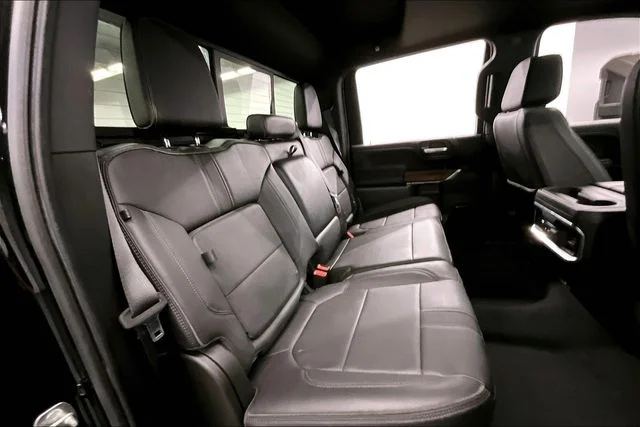 Used 2022 Black Chevrolet High Country image 26
