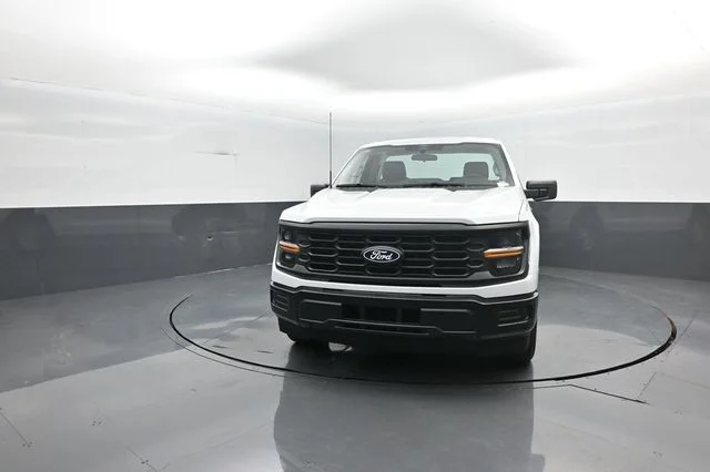 New 2026 Oxford White Ford XL image 3