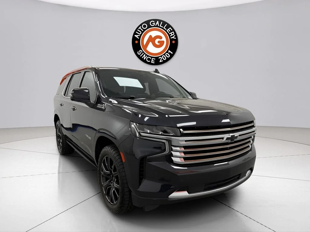 Used 2023 Gray Chevrolet High Country image 1