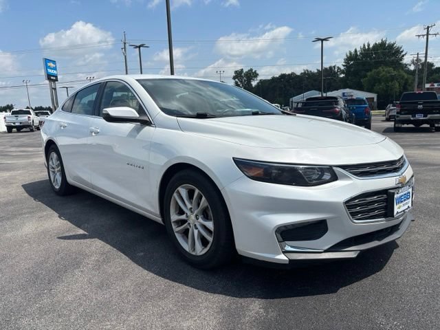 Used 2016 IRIDESCENT PEARL TRICOAT Chevrolet LT image 3