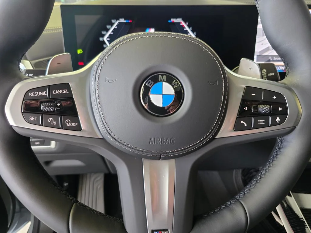 New 2027 Brooklyn Grey Metallic BMW xDrive40i image 23