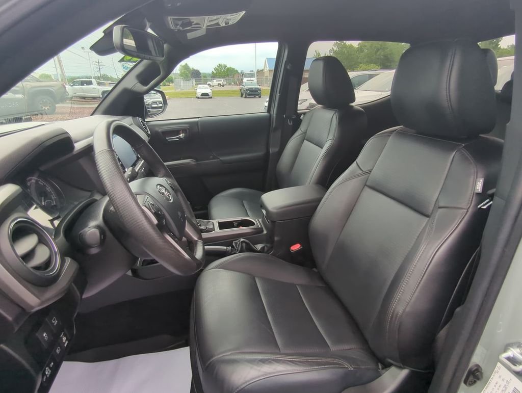 Used 2023  Toyota TRD Off-Road image 11