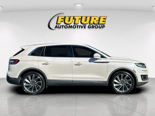 Used 2019 White Lincoln Reserve image 2