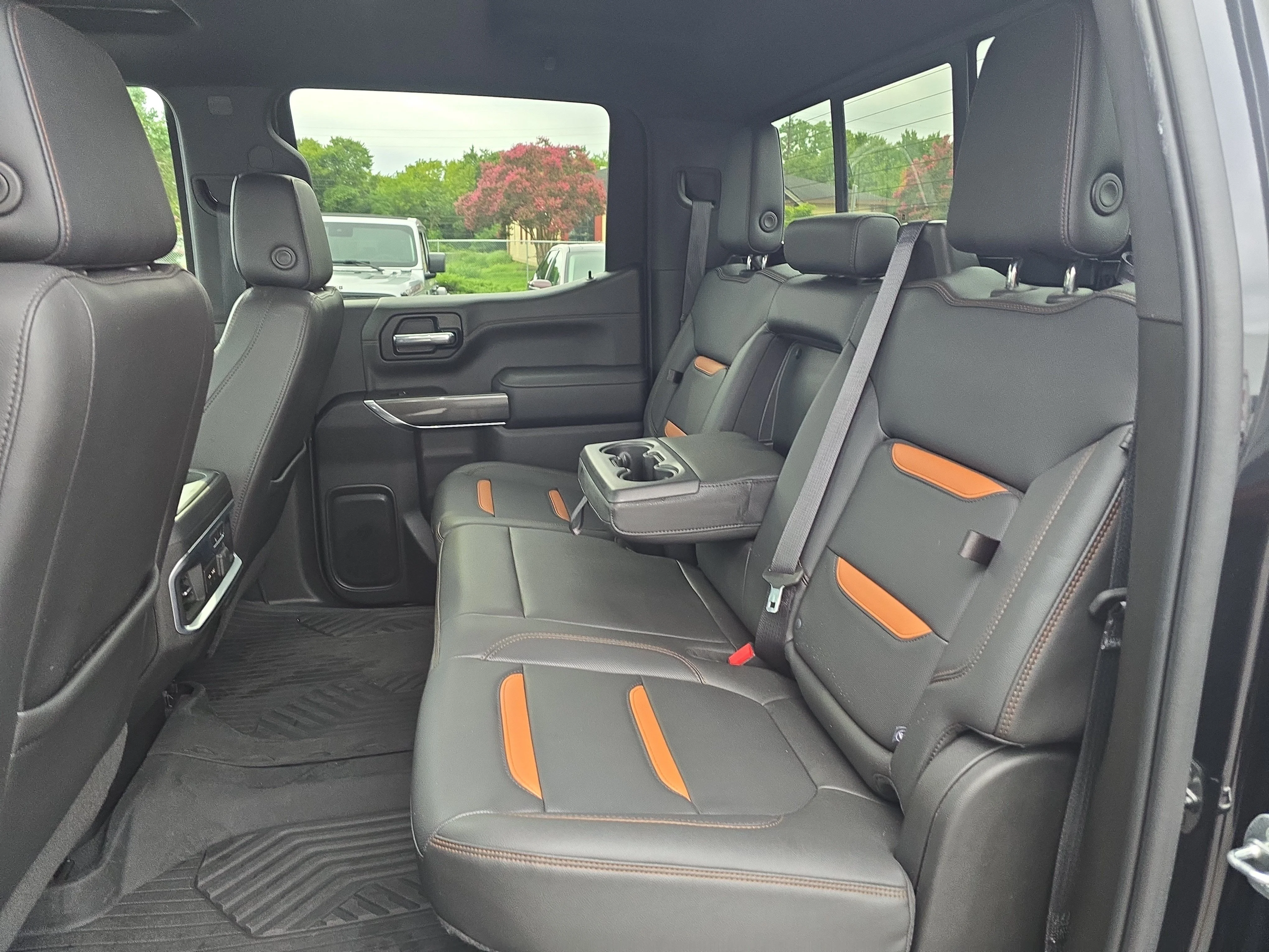 Used 2021 EBONY TWILIGHT METALLIC GMC AT4 image 15