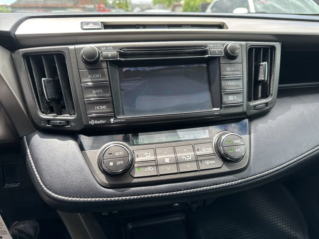 Used 2015 Black Toyota XLE image 21