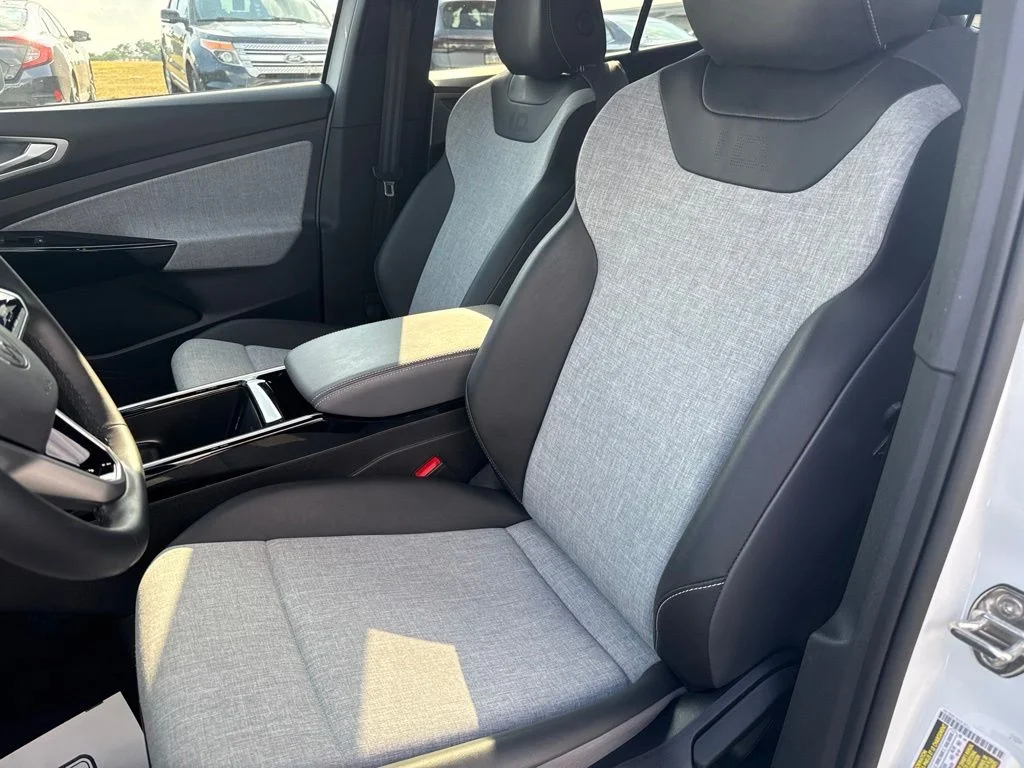 Certified Used 2024 Pure White Volkswagen Standard image 40