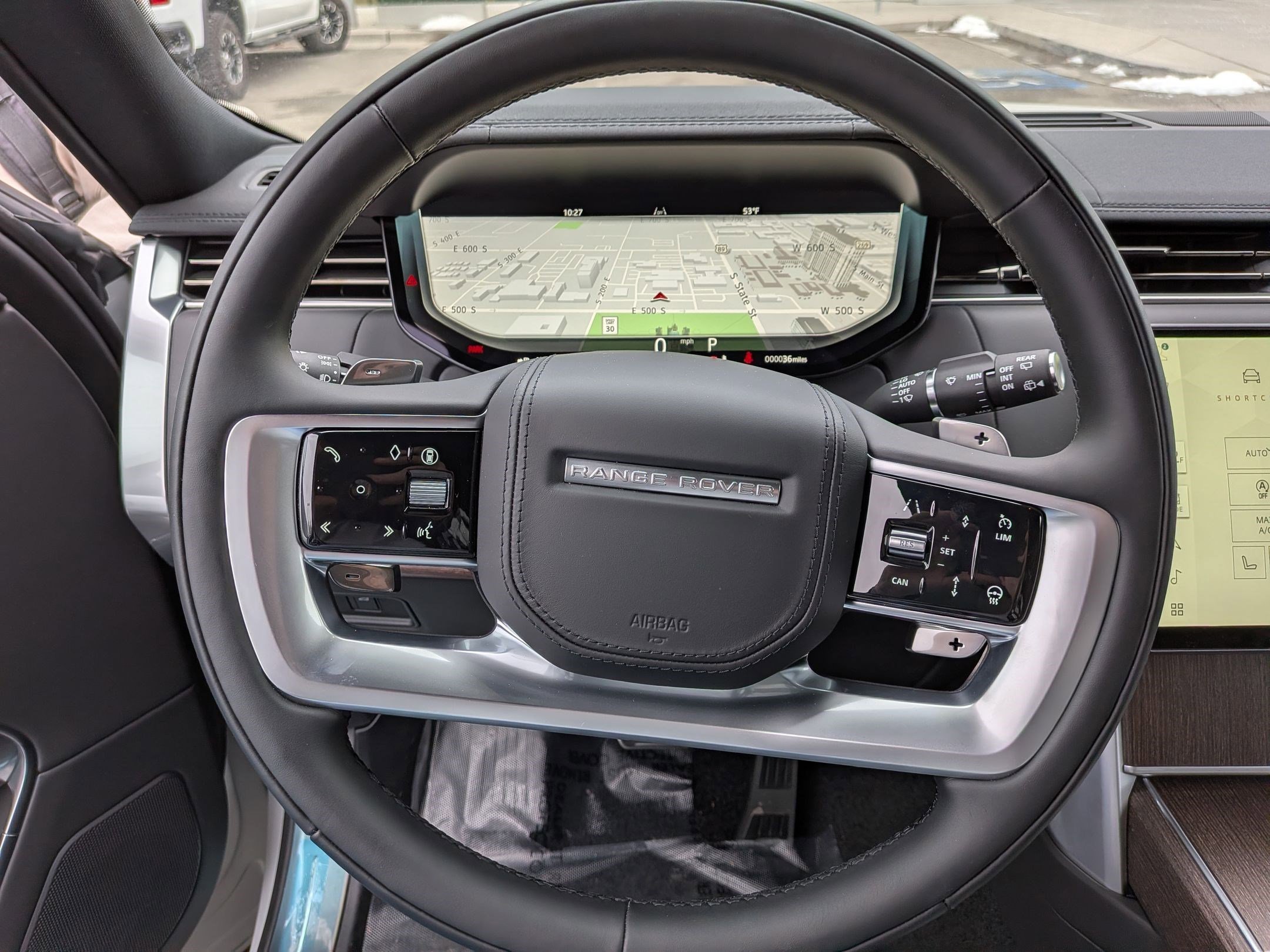 New 2025 Fuji White Land Rover SE image 12