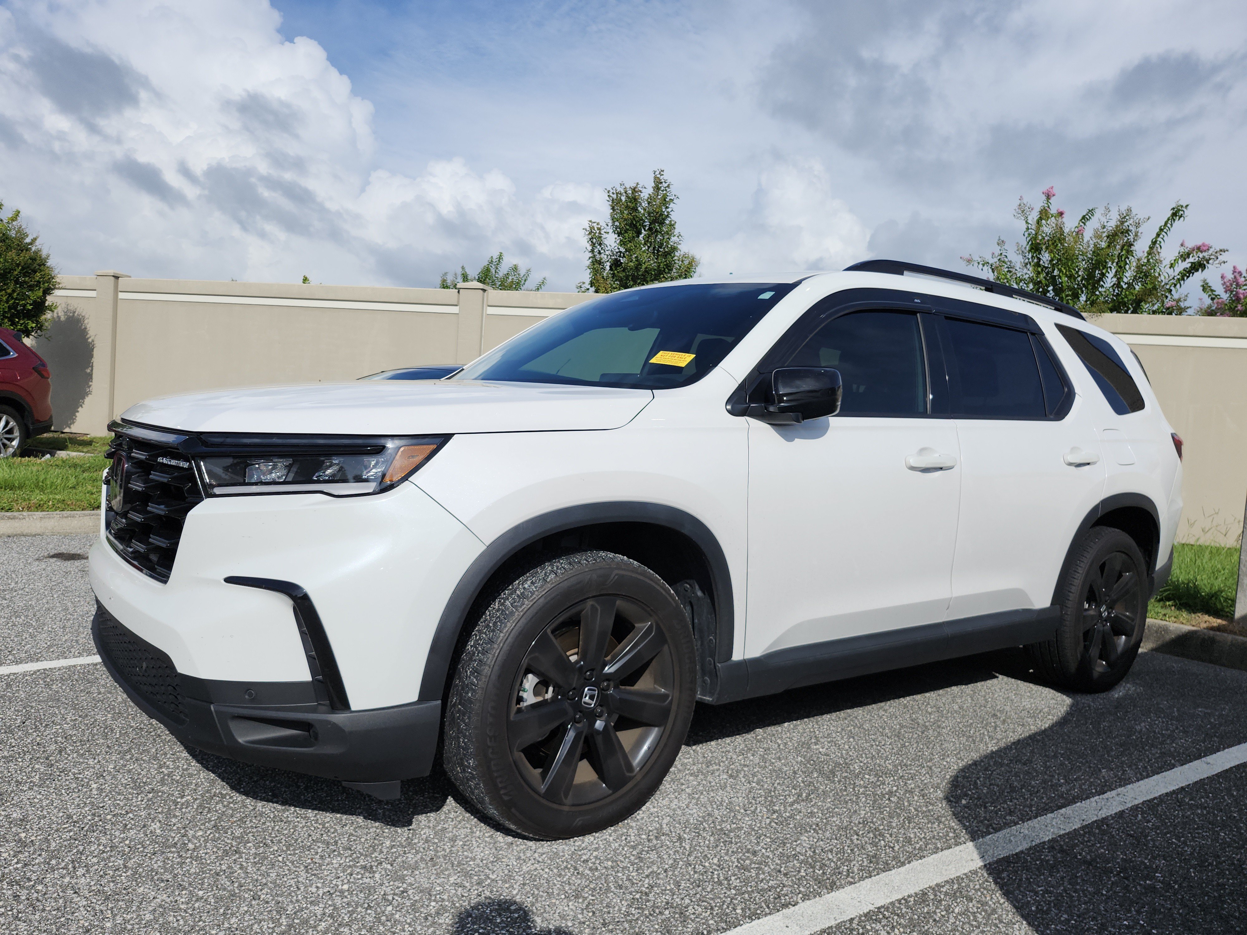 Used 2025 Platinum White Honda Black Edition image 18