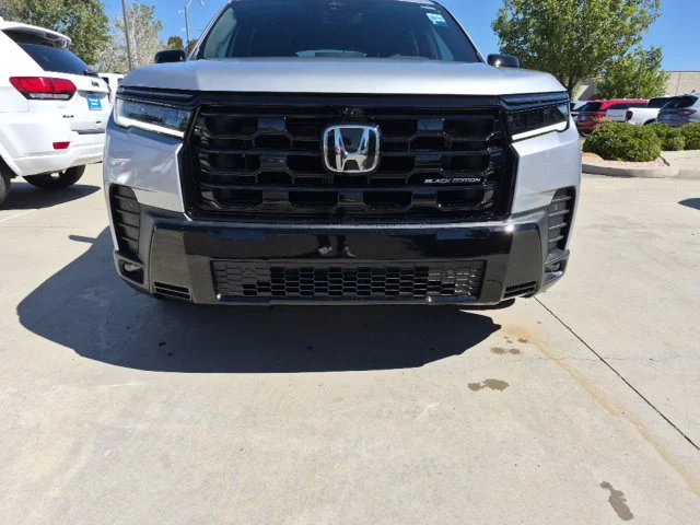 New 2026 Solar Silver Metallic Honda Black Edition image 6