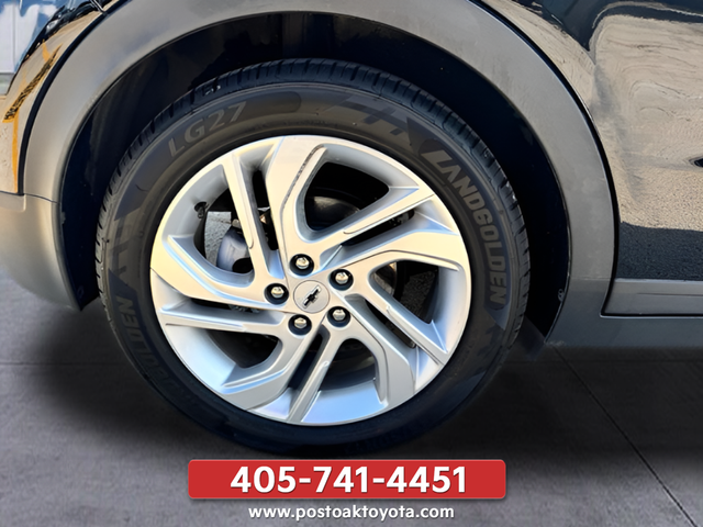 Used 2022 Black Chevrolet 1LT image 32