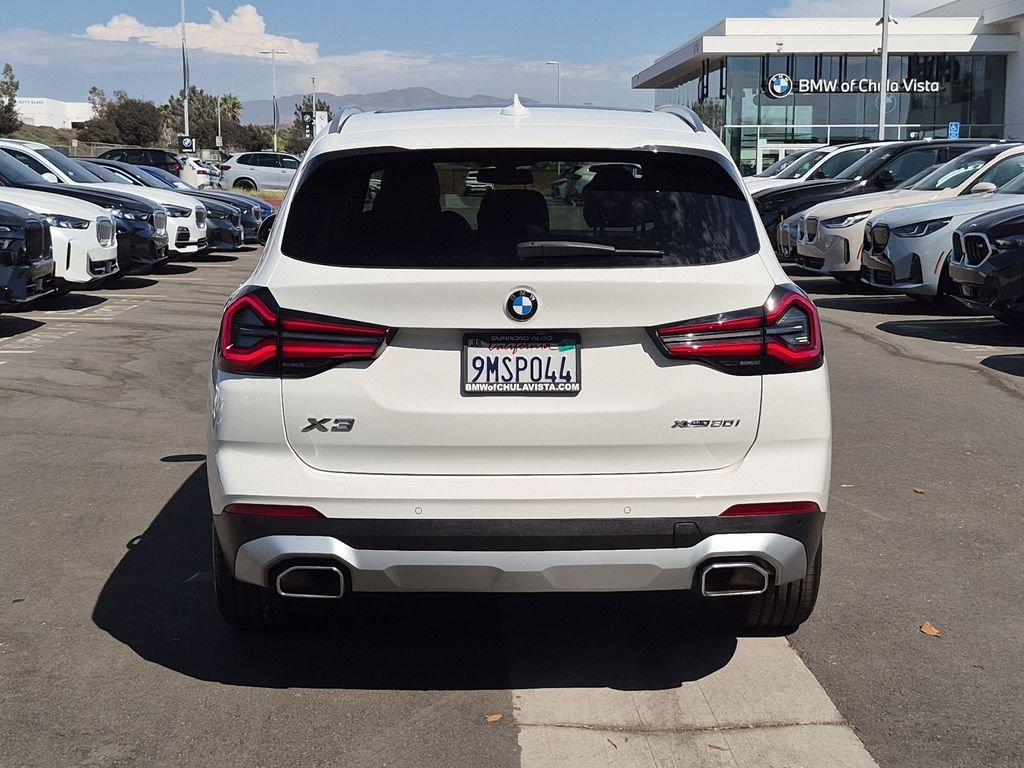 Used 2024 White BMW xDrive30i image 7