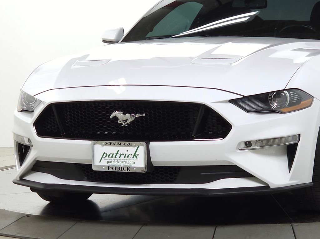 Used 2019 Oxford White Ford GT image 3