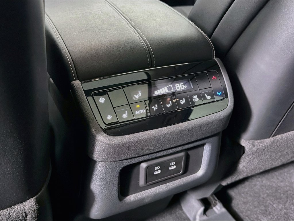 Used 2026 Mineral Black INFINITI LUXE image 27