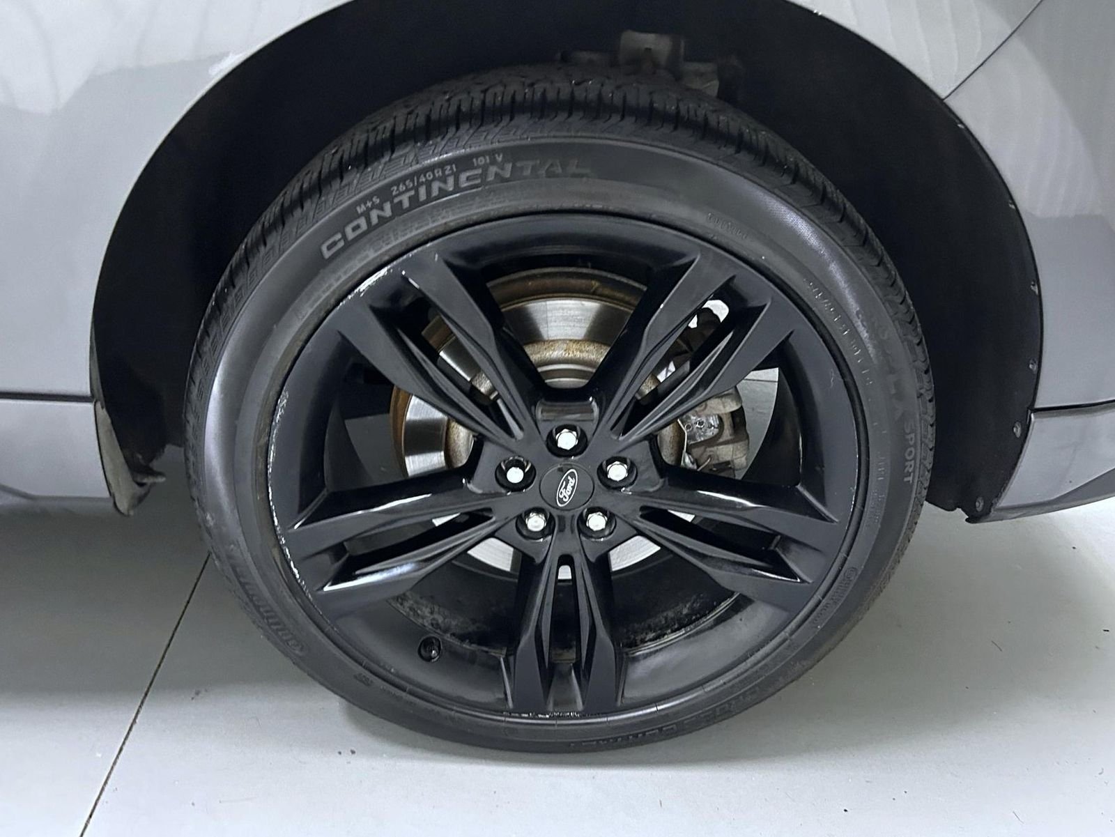 Used 2019 Gray Ford ST image 22